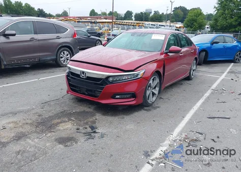 2018 Honda Accord Touring z USA, uszkodzony, nr VIN 1HGCV1F98JA107224
